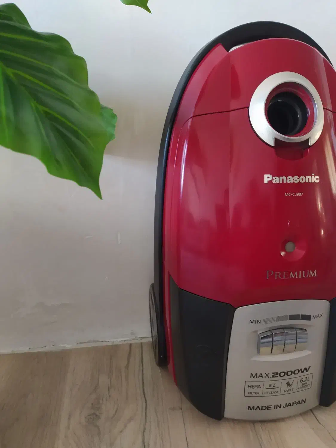 جاروبرقی پاناسونیک مدل ۲۰۰۰ درحد نو اصل ژاپن|جاروبرقی، جارو شارژی، بخارشو|نسیم‌شهر, |دیوار