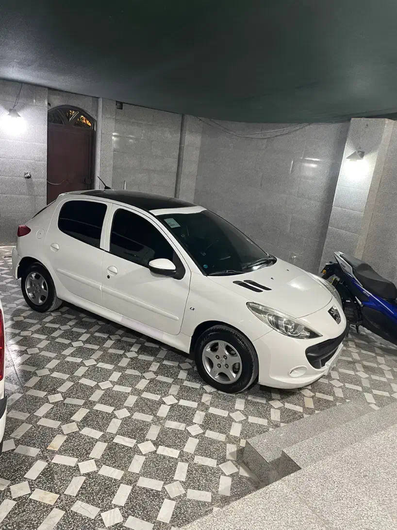 ۲۰۷پانا مدل۴۰۱ کیلومتر یخی|خودرو سواری و وانت|بندرعباس, |دیوار