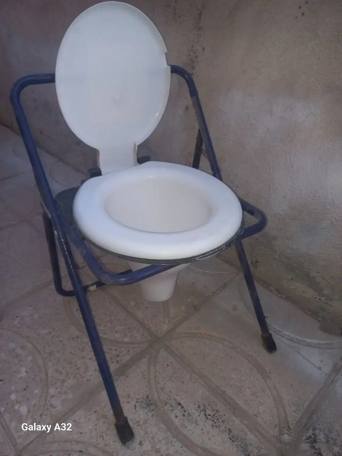 توالت فرنگی همراه تاشو|لوازم سرویس بهداشتی|شهریار, شهرک شاهد|دیوار