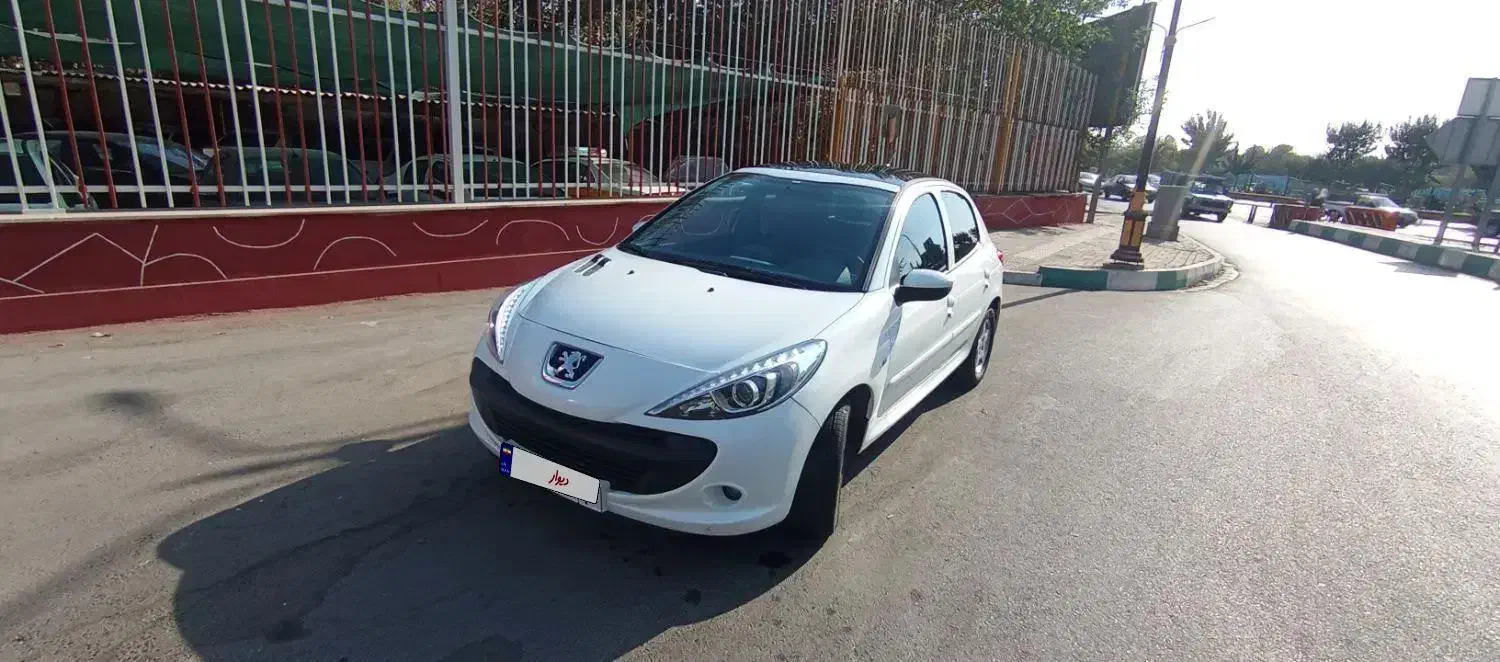 207 پانا سقف شیشه مدل 1402|خودرو سواری و وانت|تهران, استاد معین|دیوار