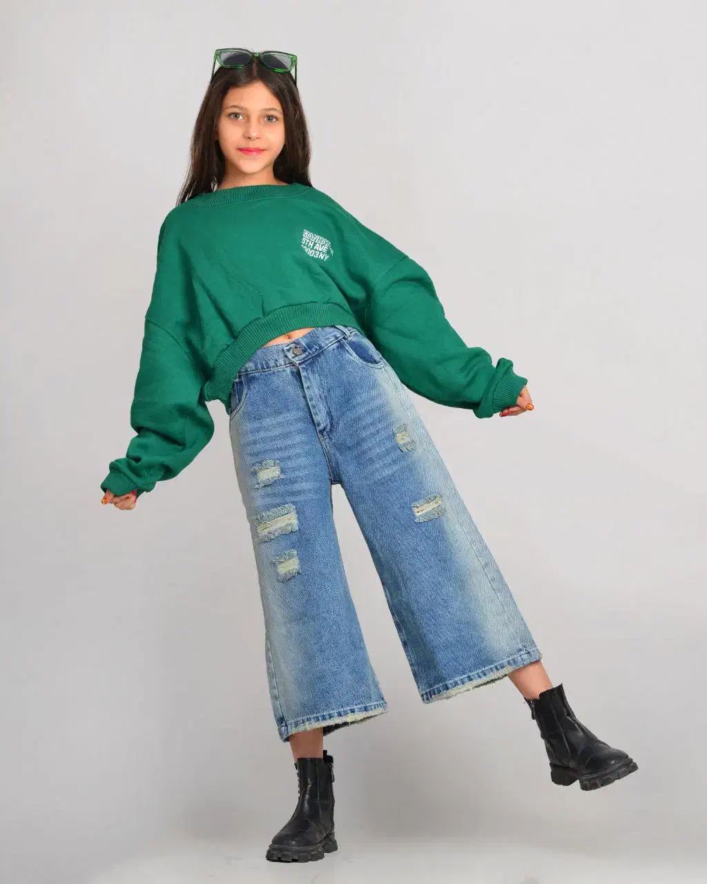 شلوار واید بگ|کفش و لباس بچه|ری, شهادت|دیوار