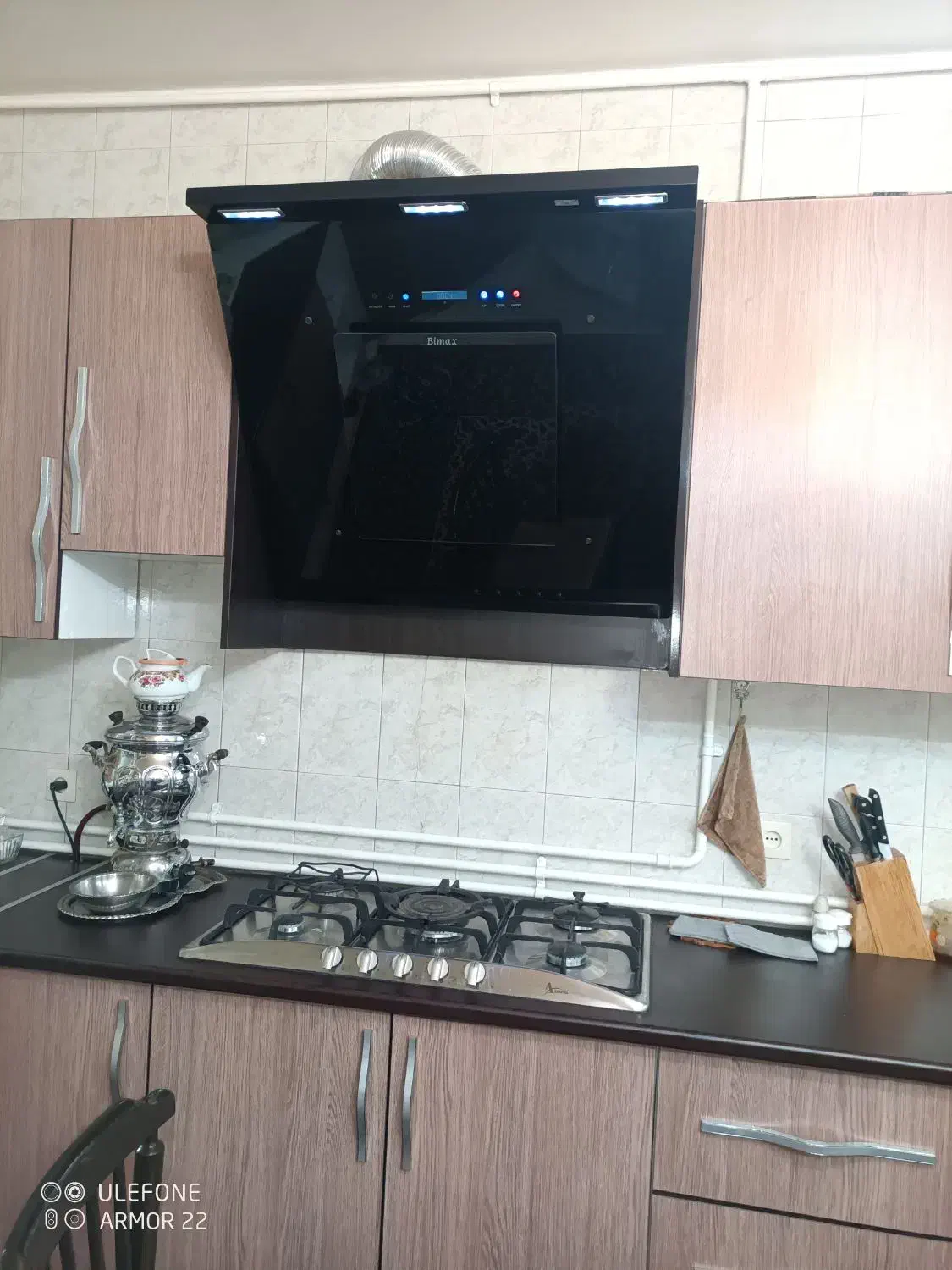 هود بیمکث|هود|ری, شهید غیوری (ابن باویه)|دیوار