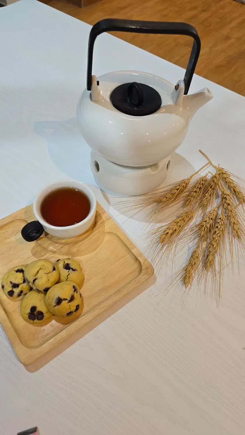 کیک و کوکی|خوردنی و آشامیدنی|رشت, پستک|دیوار