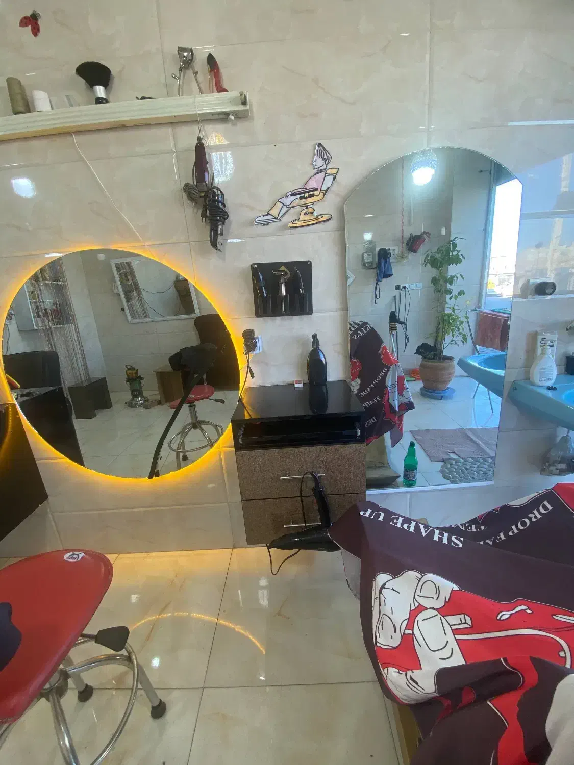 فروش ویژه تجهیزات کامل آرایشگاه مردانه|آرایشگاه و سالنهای زیبایی|سقز, |دیوار