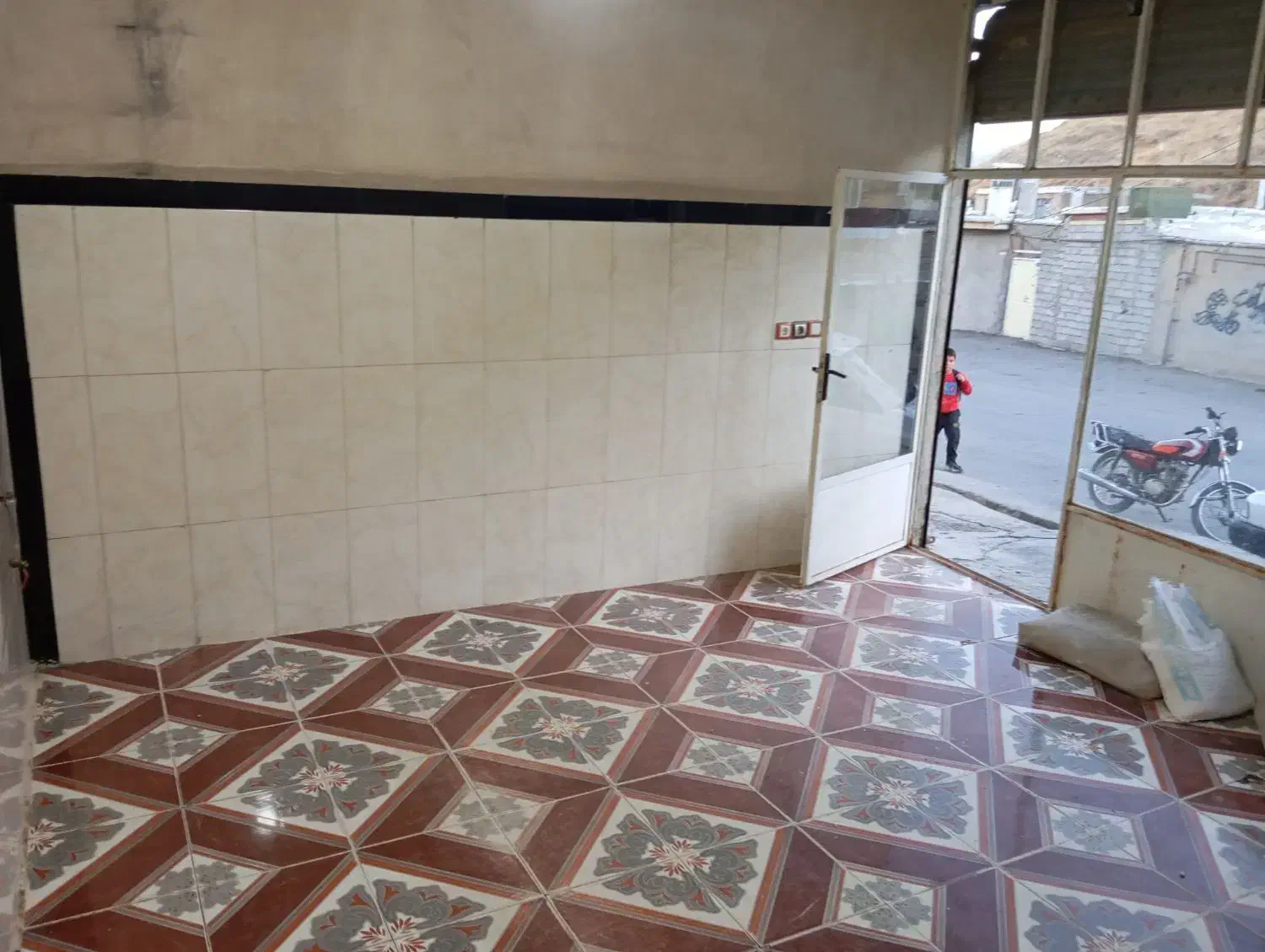 مغازه اجاره ای|اجارهٔ مغازه و غرفه|پیرانشهر, |دیوار