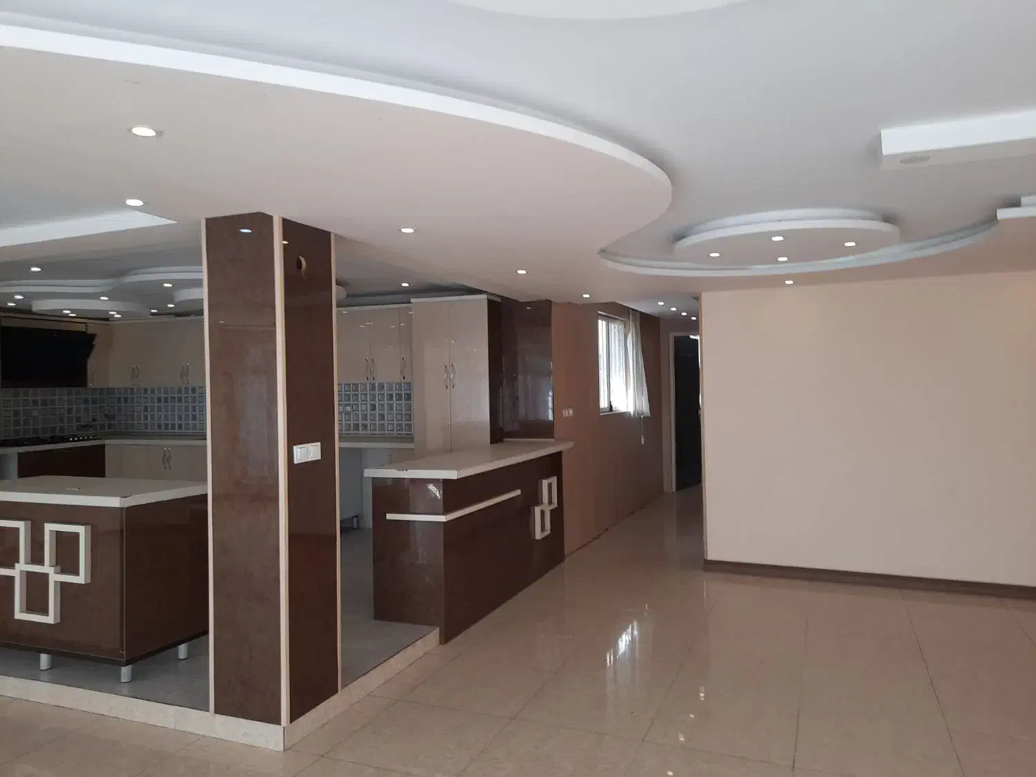 آپارتمان ۱۸۰ متری|اجارهٔ آپارتمان|شیراز, عفیفآباد|دیوار