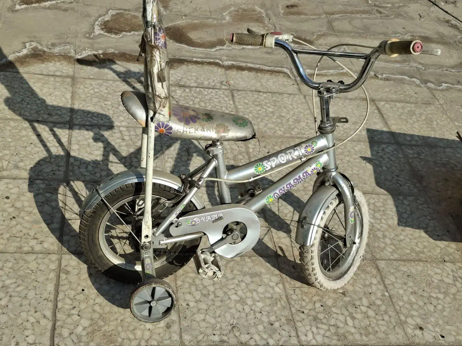 دوچرخه ۱۲ همراه با کمکی|دوچرخه، اسکیت، اسکوتر|تهران, شهرک آزمایش|دیوار