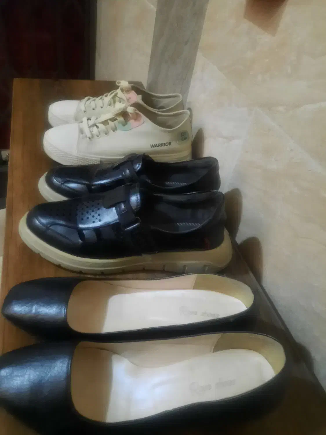 کفش و کتونی بسیار شیک و کاملا سالم|کیف، کفش، کمربند|اسلامشهر, شهرک لاله|دیوار