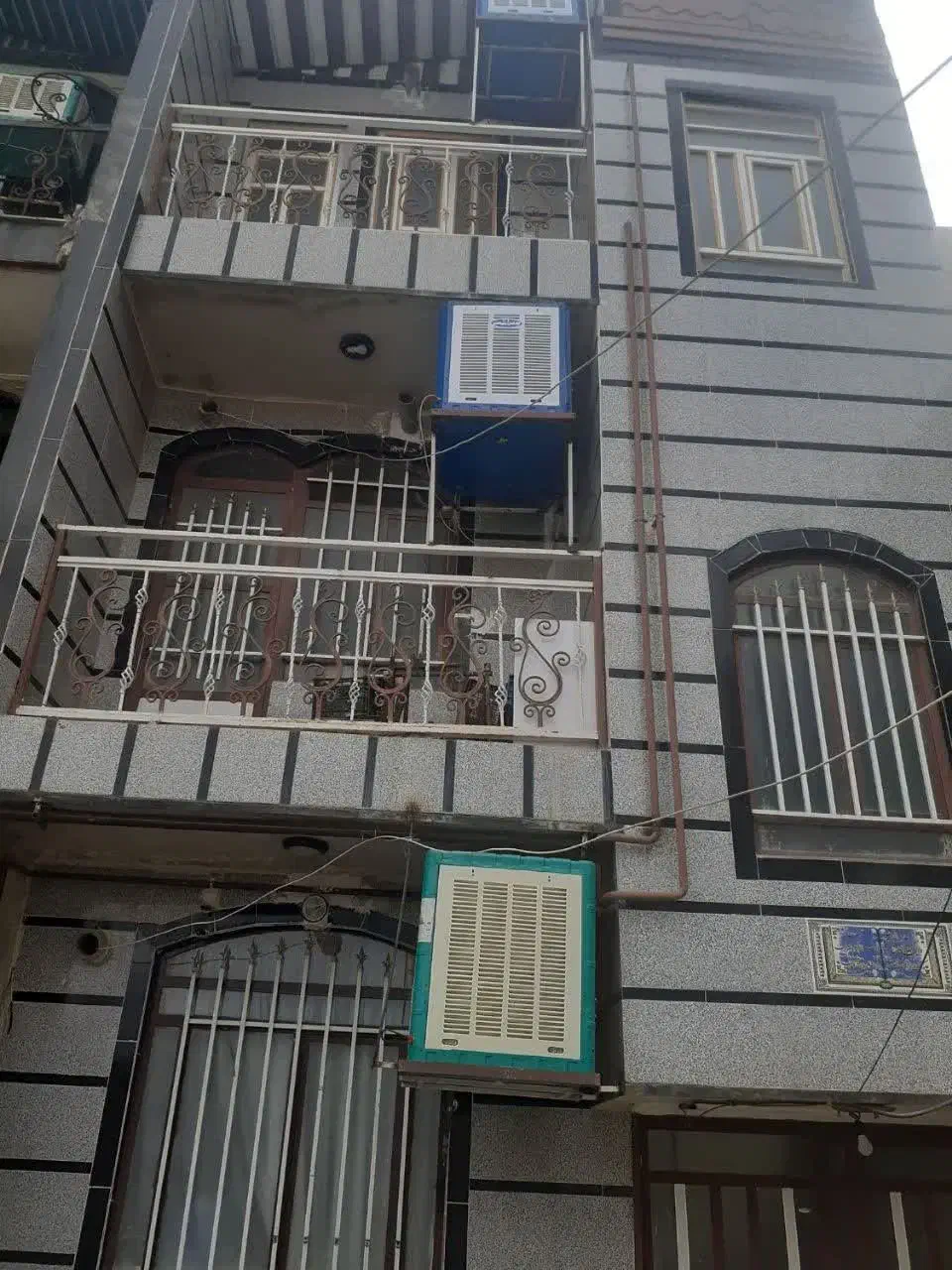 فروش یک واحدآپارتمان ازساختمان سه واحدی|فروش آپارتمان|نهاوند, |دیوار