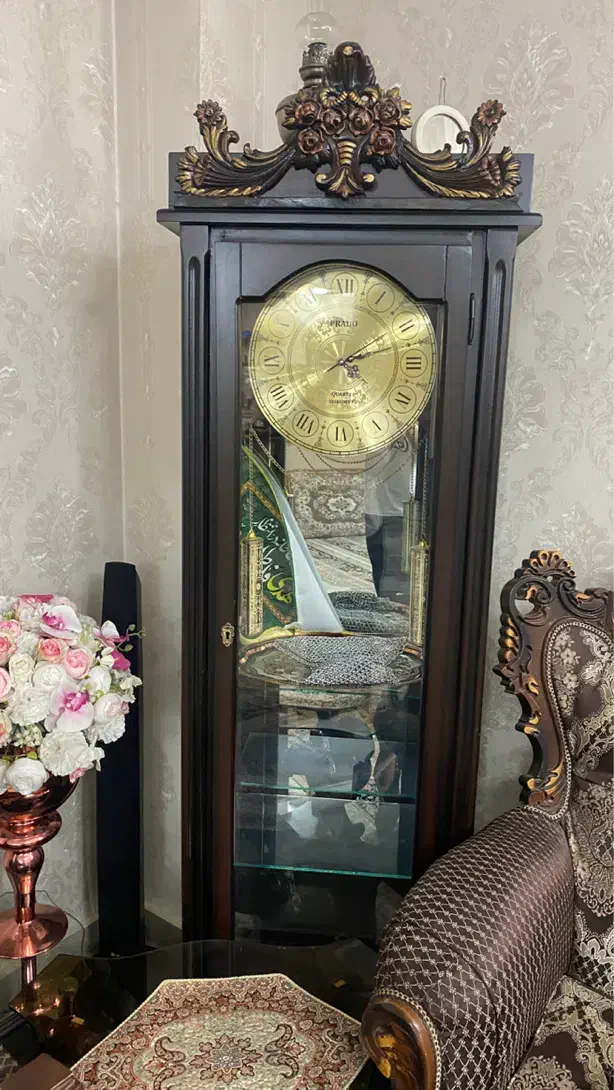 ساعت ایستاده ویترینی|بوفه، ویترین، کنسول|تهران, امام زاده عبدالله|دیوار