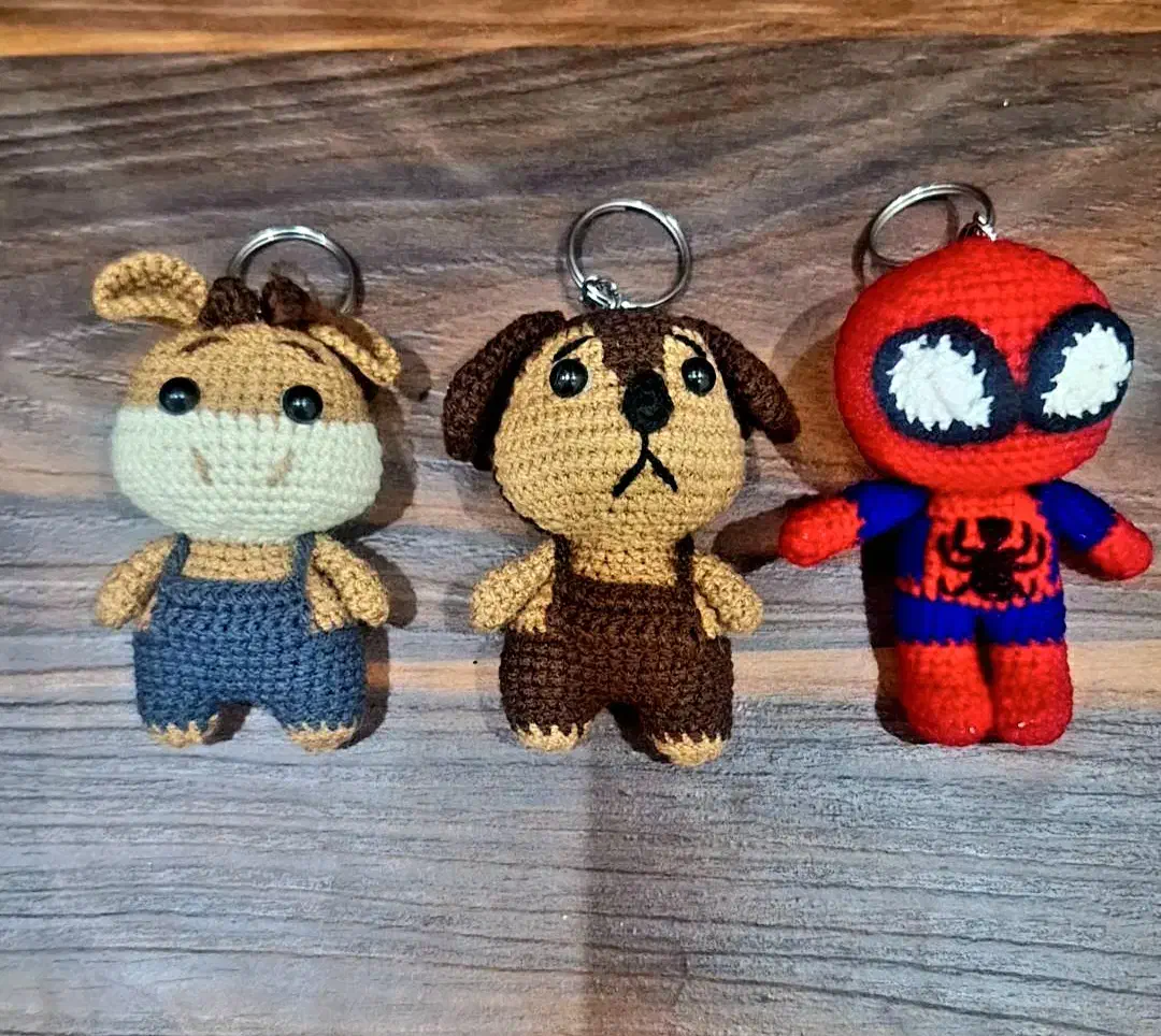 جا کلیدی بافتنی|اسباب‌‌بازی|کلاله, |دیوار