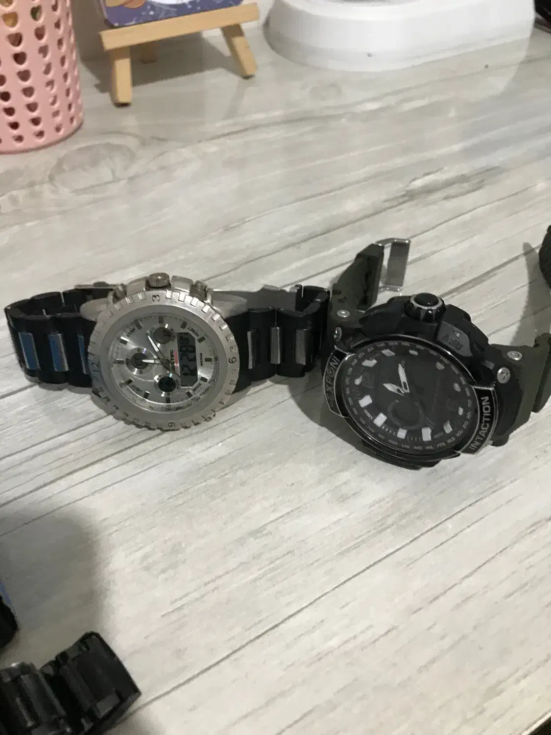 تعدادی ساعت مچی|ساعت|کرمانشاه, |دیوار