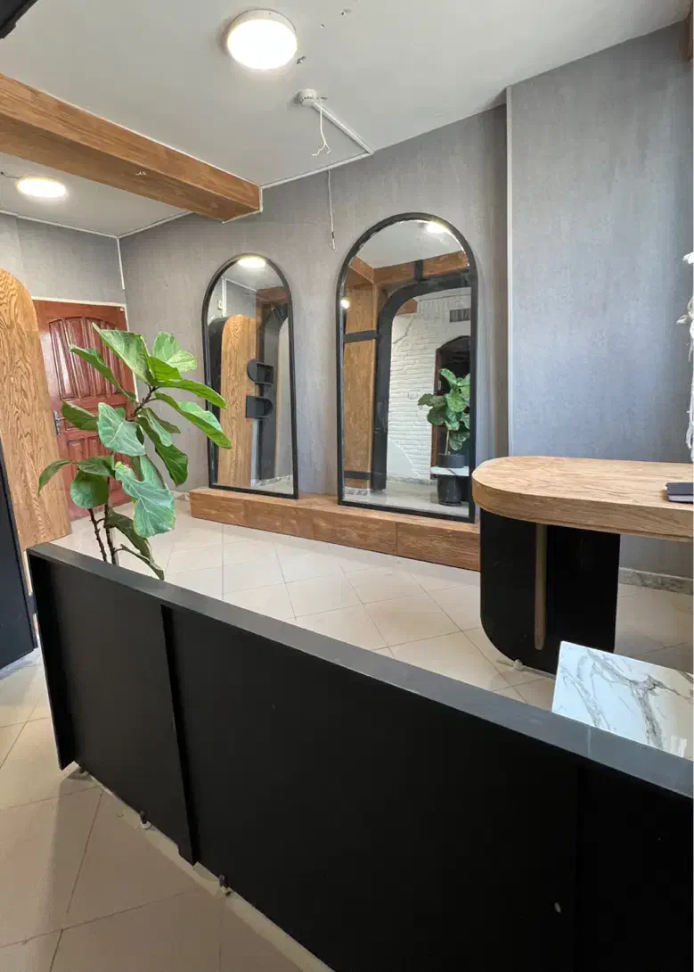 اجاره لاین ناخن کار حرفه ای در آموزشگاه|اجارهٔ دفتر کار، اتاق اداری، مطب|مشهد, سجاد شهر|دیوار