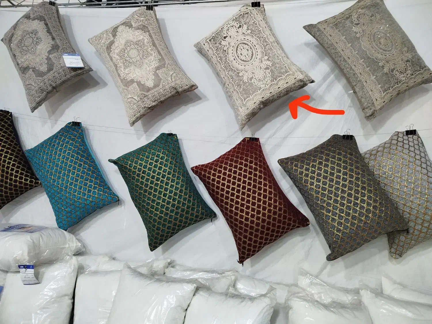 روبالشتی و روتختی بدلیل مهاجرت ب قیمت توافقی|رختخواب، بالش، پتو|مشهد, حجاب (شهرک غرب)|دیوار