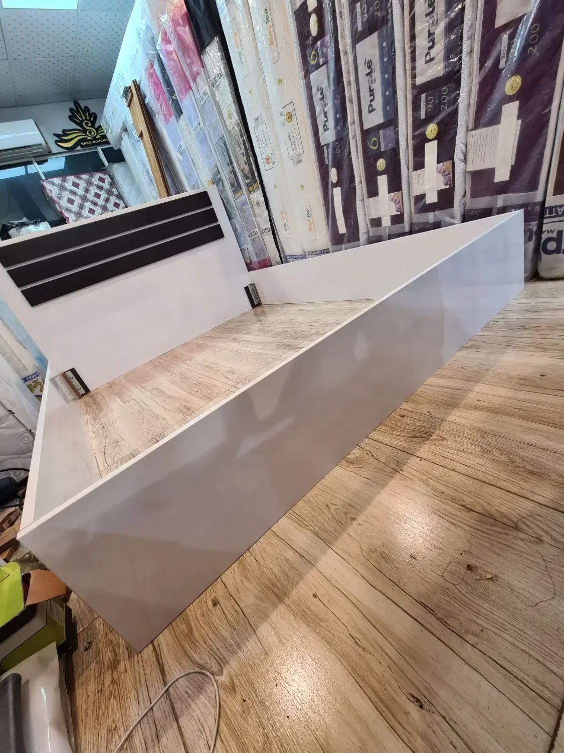 تخت خواب دو نفره ام دی اف|تخت و سرویس خواب|رشت, حمیدیان|دیوار