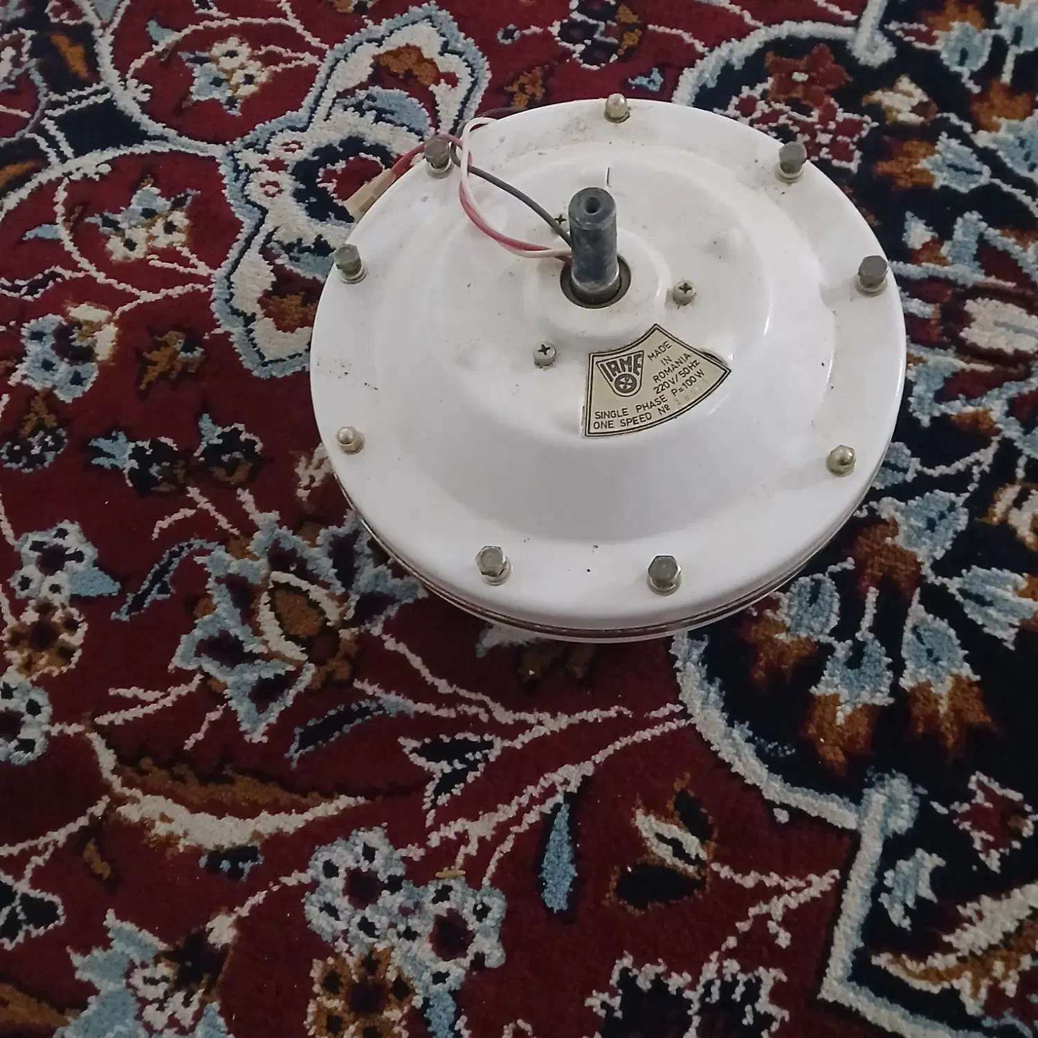 موتور پنکه سقفی|پنکه و تصفیه‌کنندهٔ هوا|اصفهان, باغ زیار|دیوار