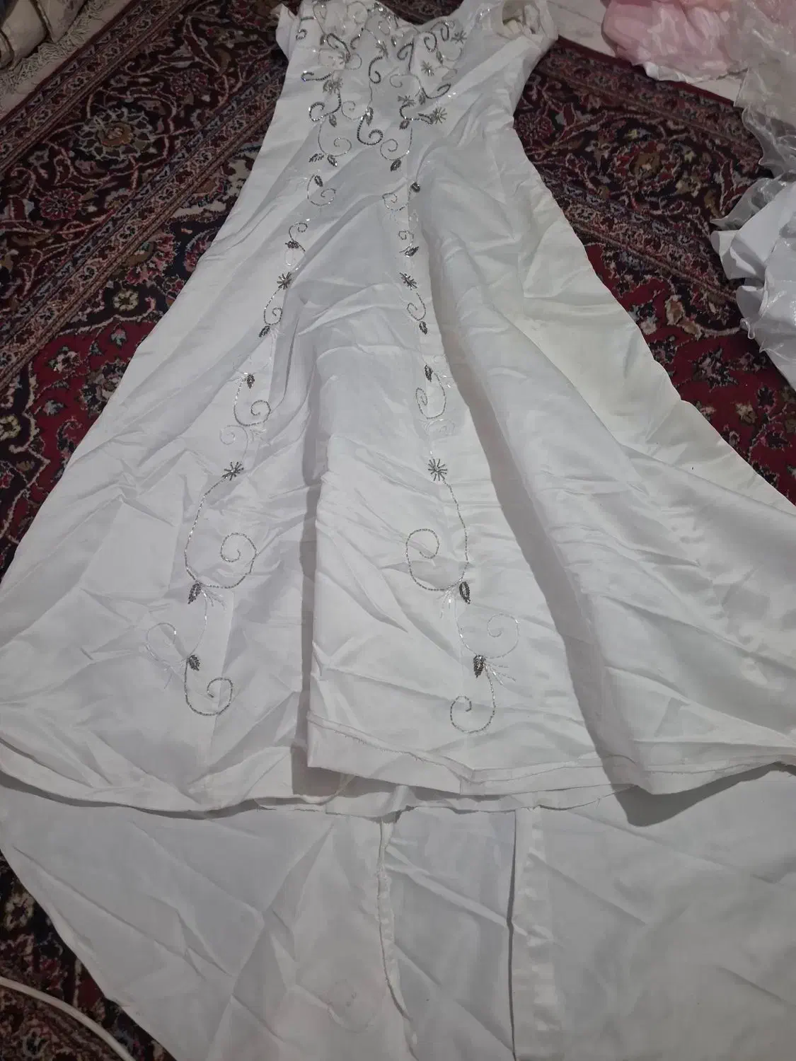 لباس عروس|لباس|شیراز, زند|دیوار