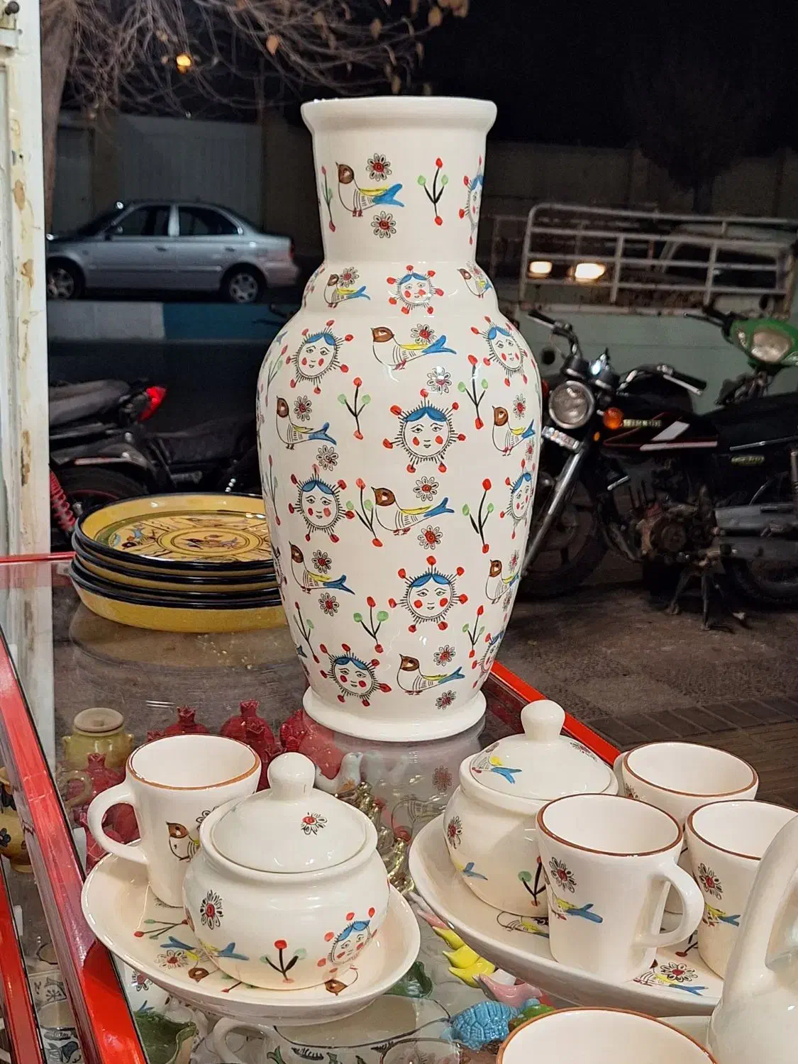 گلدان سفالی|گل و گیاه طبیعی|یزد, |دیوار