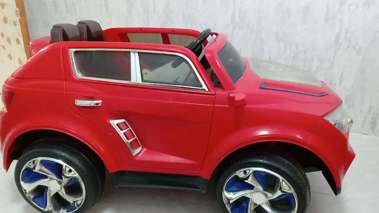 ماشین شارژی موزیکال دار|اسباببازی|ملارد, |دیوار