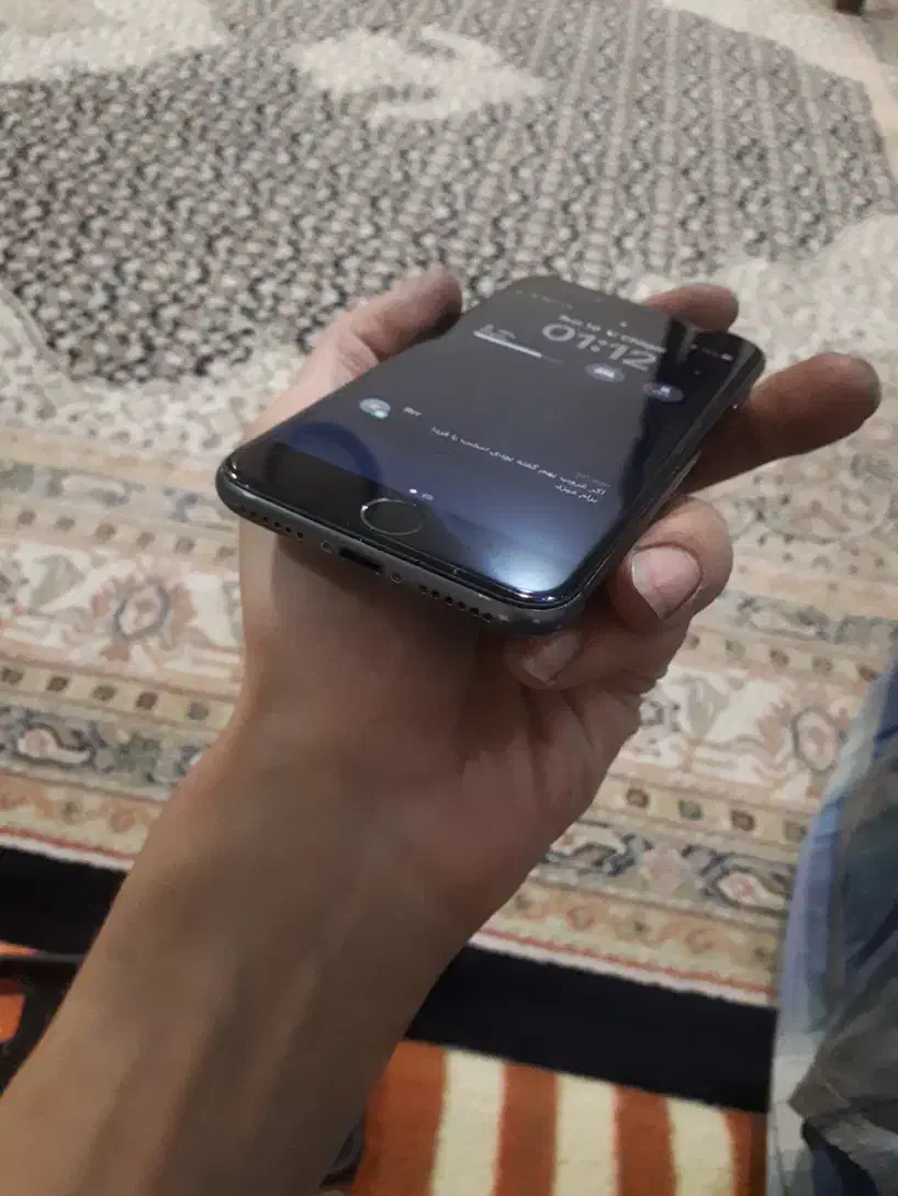 iphone 8 64G|موبایل|تهران, گلستان (شهرک راه آهن)|دیوار