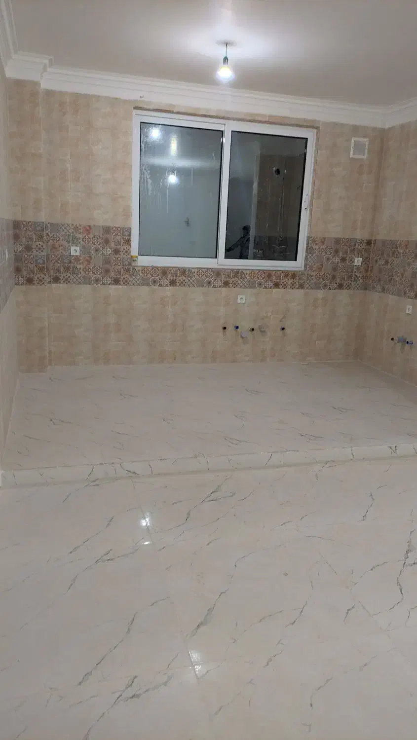 3 طبقه 6 واحد/میدان سی سر/خشک.350وام داره|فروش آپارتمان|سمنان, |دیوار