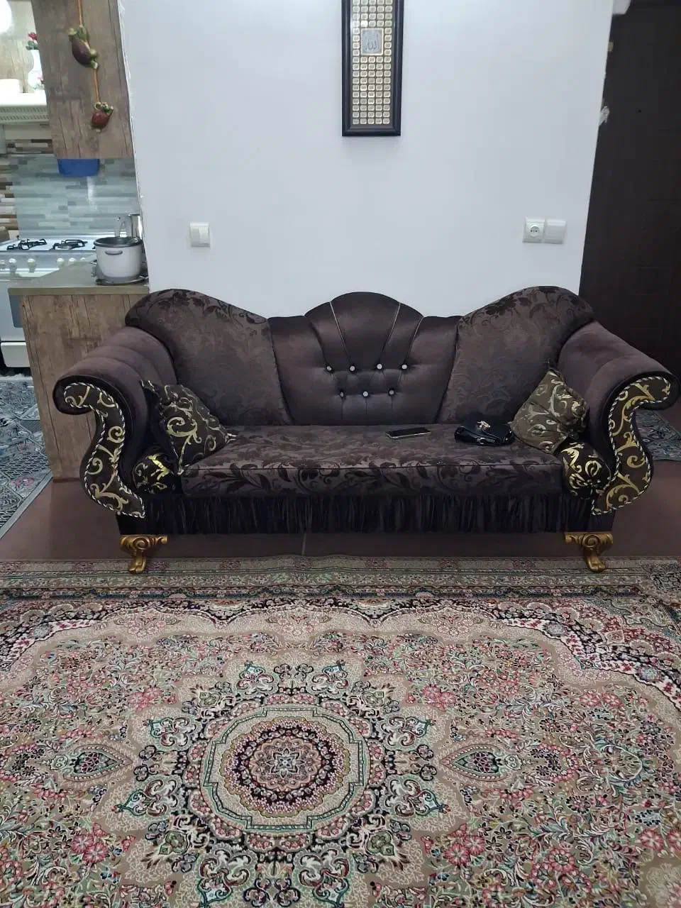 مبلمان ۷ نفره راحتی، کاملا سالم و تمییز|مبلمان خانگی و میز عسلی|لنگرود, |دیوار