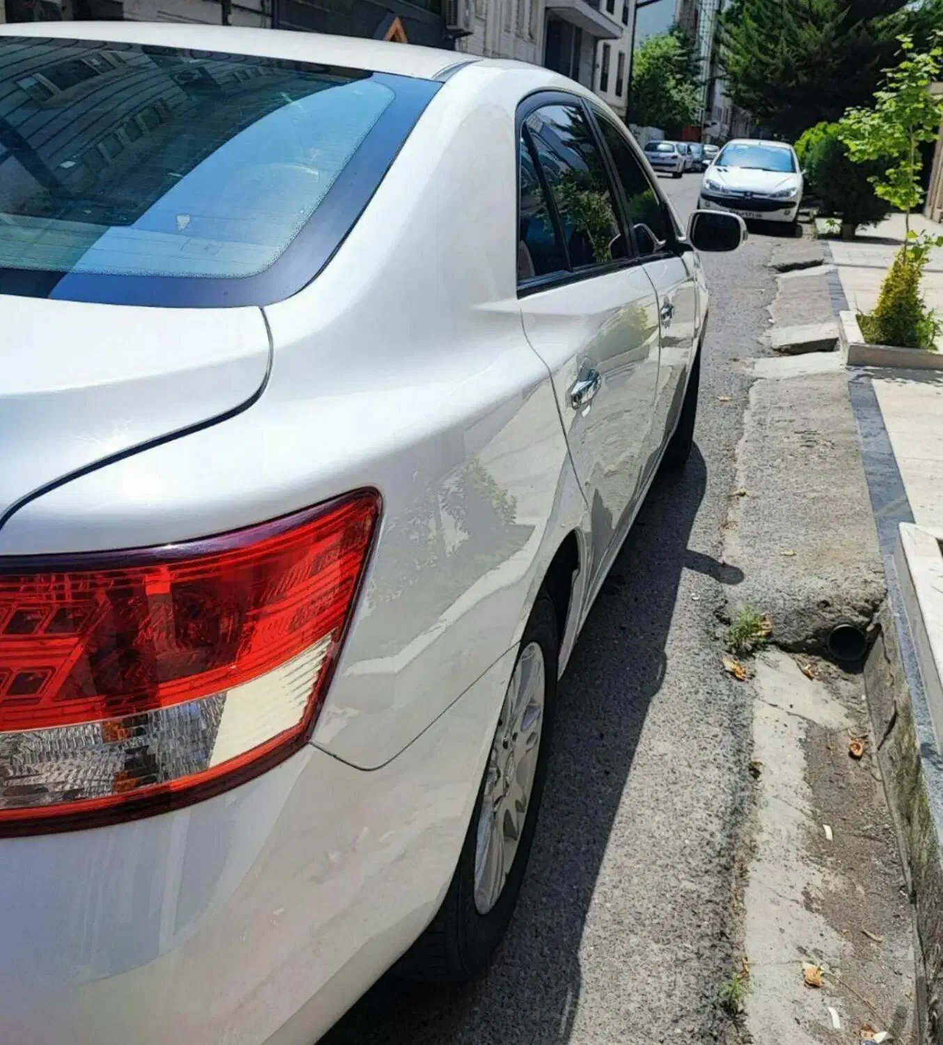 اریو زوتی معاو ۲۰۷ دنا جک j5 j4 برلیانس اچ سی کراس|خودرو سواری و وانت|رشت, معلم|دیوار