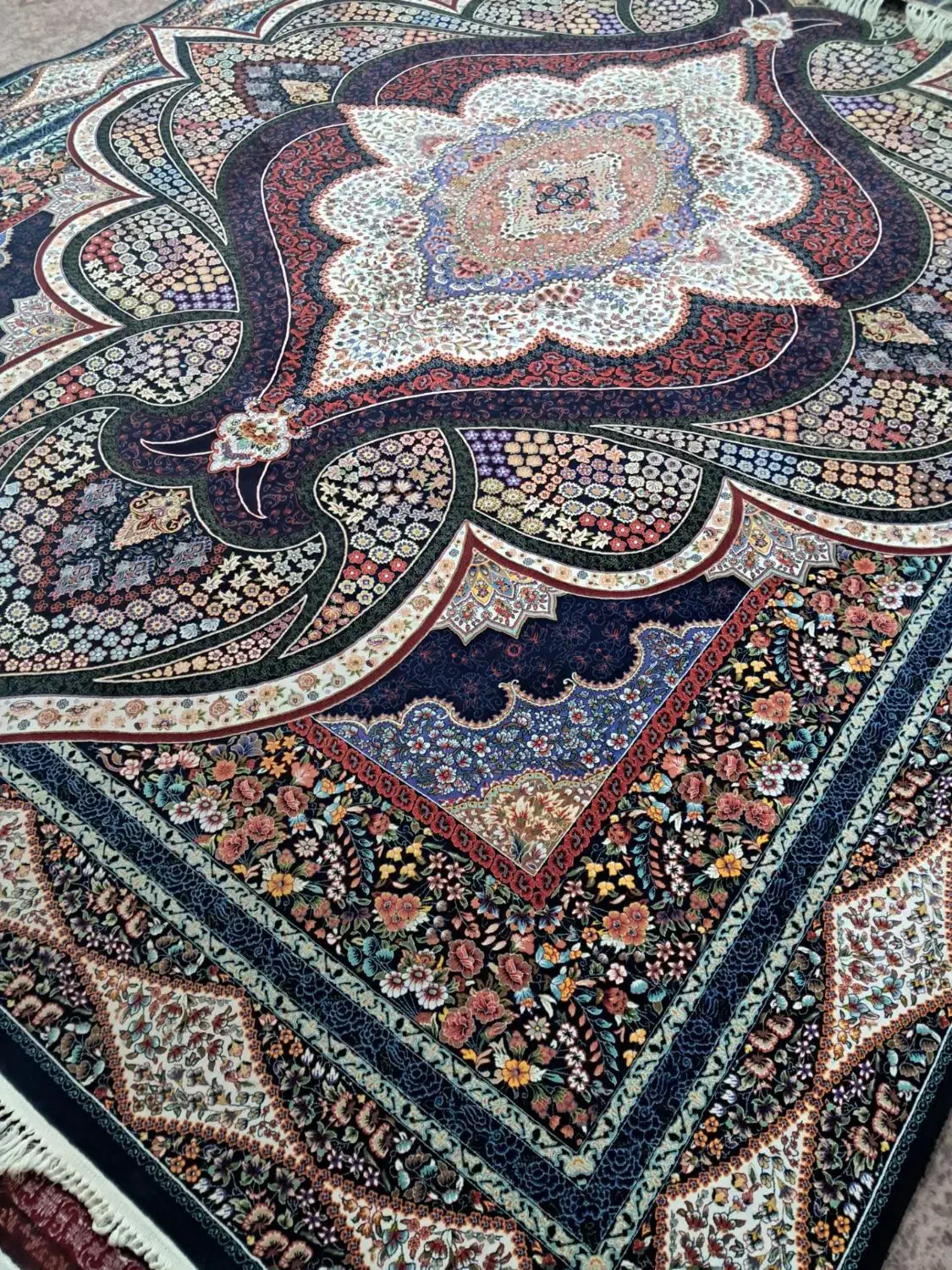 ۳ تخته فرش ۱۲مترکیمیا ۷۰۰شانه اصلی تمام نخ|فرش|ورامین, ریحان آباد|دیوار