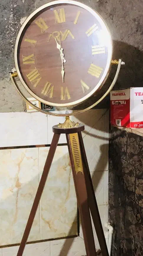 ساعت ایستاده درحد نو|ساعت دیواری و تزئینی|زابل, |دیوار