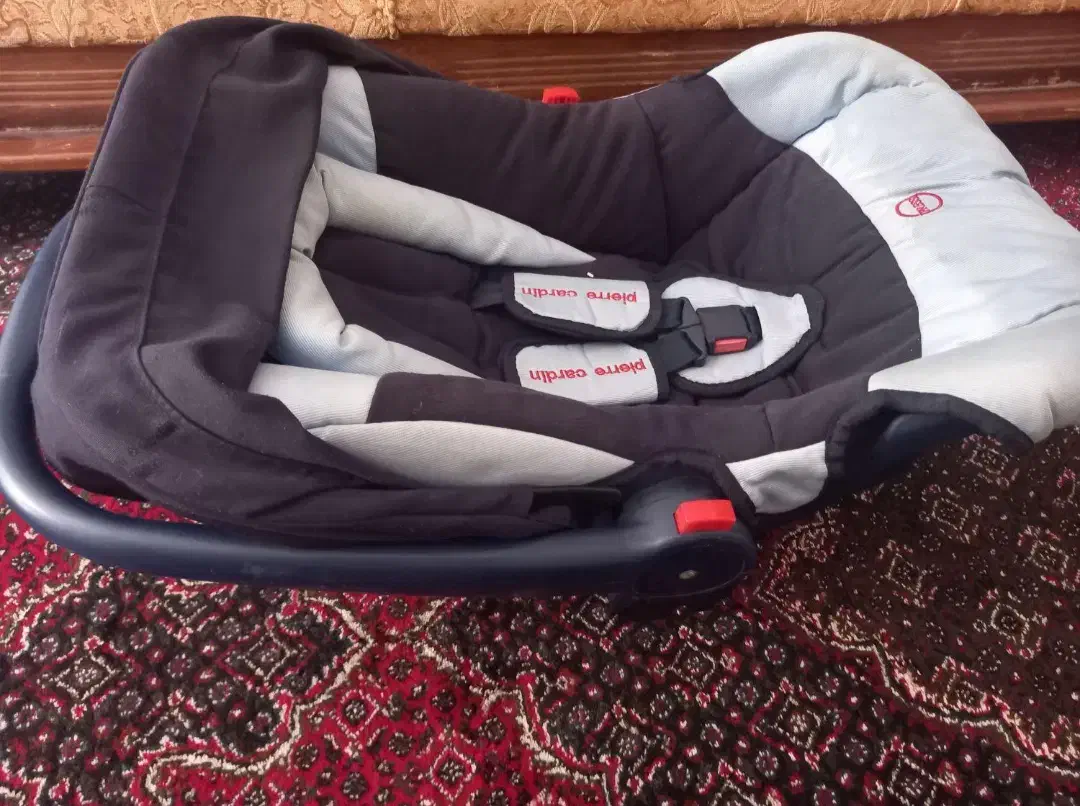 یک عدد کریر نوزاد|کالسکه و لوازم جانبی|مراغه, |دیوار