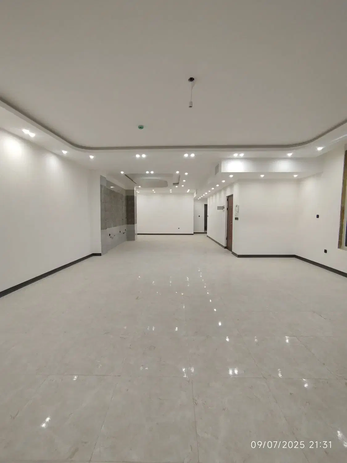 فروش آپارتمان ۲۰۰ متر/معلم/اعیان نشین/وام دار|فروش آپارتمان|زاهدان, |دیوار