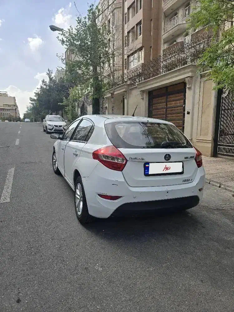 برلیانس H320 اتومات سفید صفر رنگ 95|خودرو سواری و وانت|تهران, پردیسان|دیوار