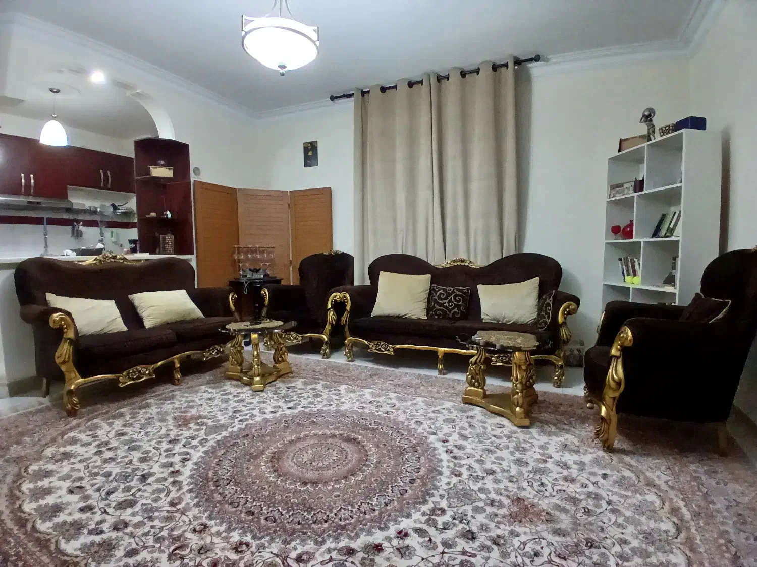مبل سلطنتی و راحتی|مبلمان خانگی و میز عسلی|تهران, نیکنام|دیوار