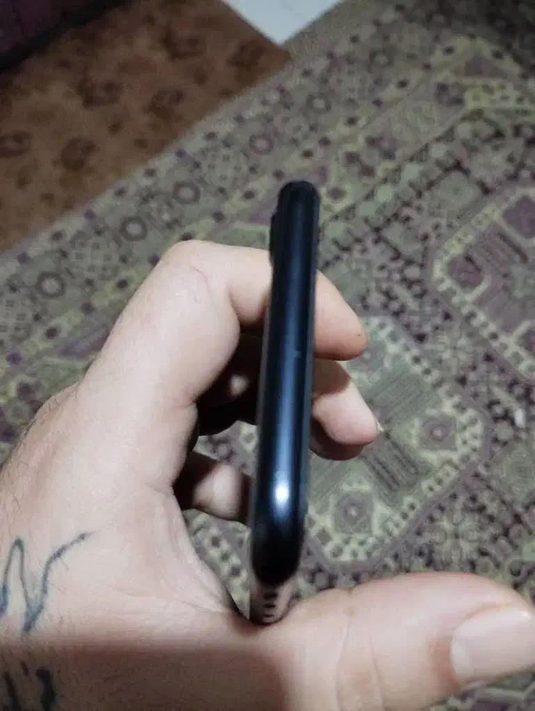 آیفونSe 2020 128g|موبایل|تالش, هشتپر|دیوار