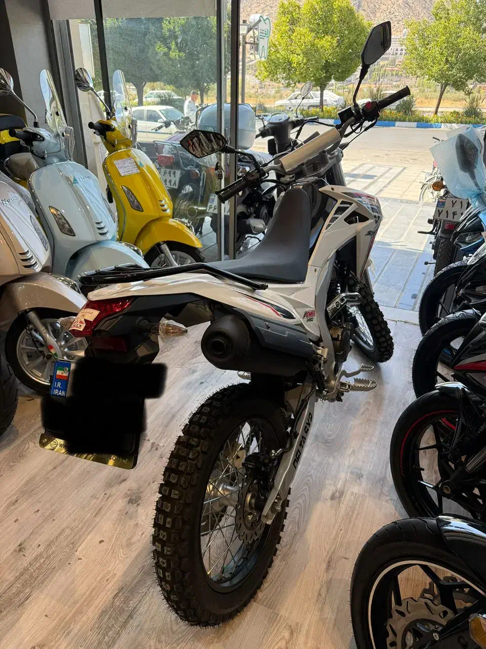 فروش اقساط تریل دلتا|موتورسیکلت|شیراز, شهرک گلستان|دیوار