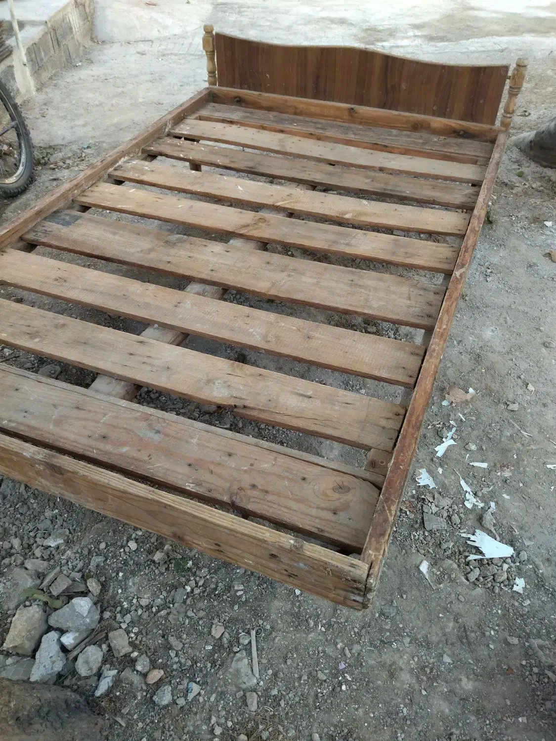 تخت چوبی|تخت و سرویس خواب|ساری, |دیوار