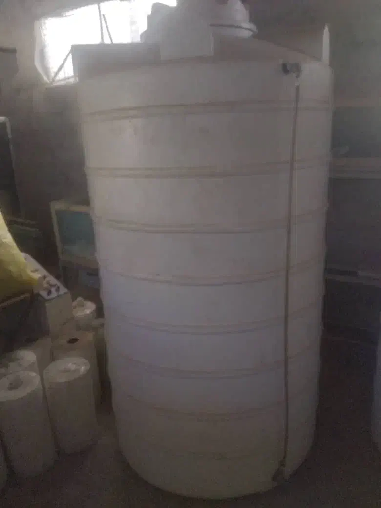 منبع آب|مصالح و تجهیزات ساختمان|هشتگرد, شهرک اداری|دیوار