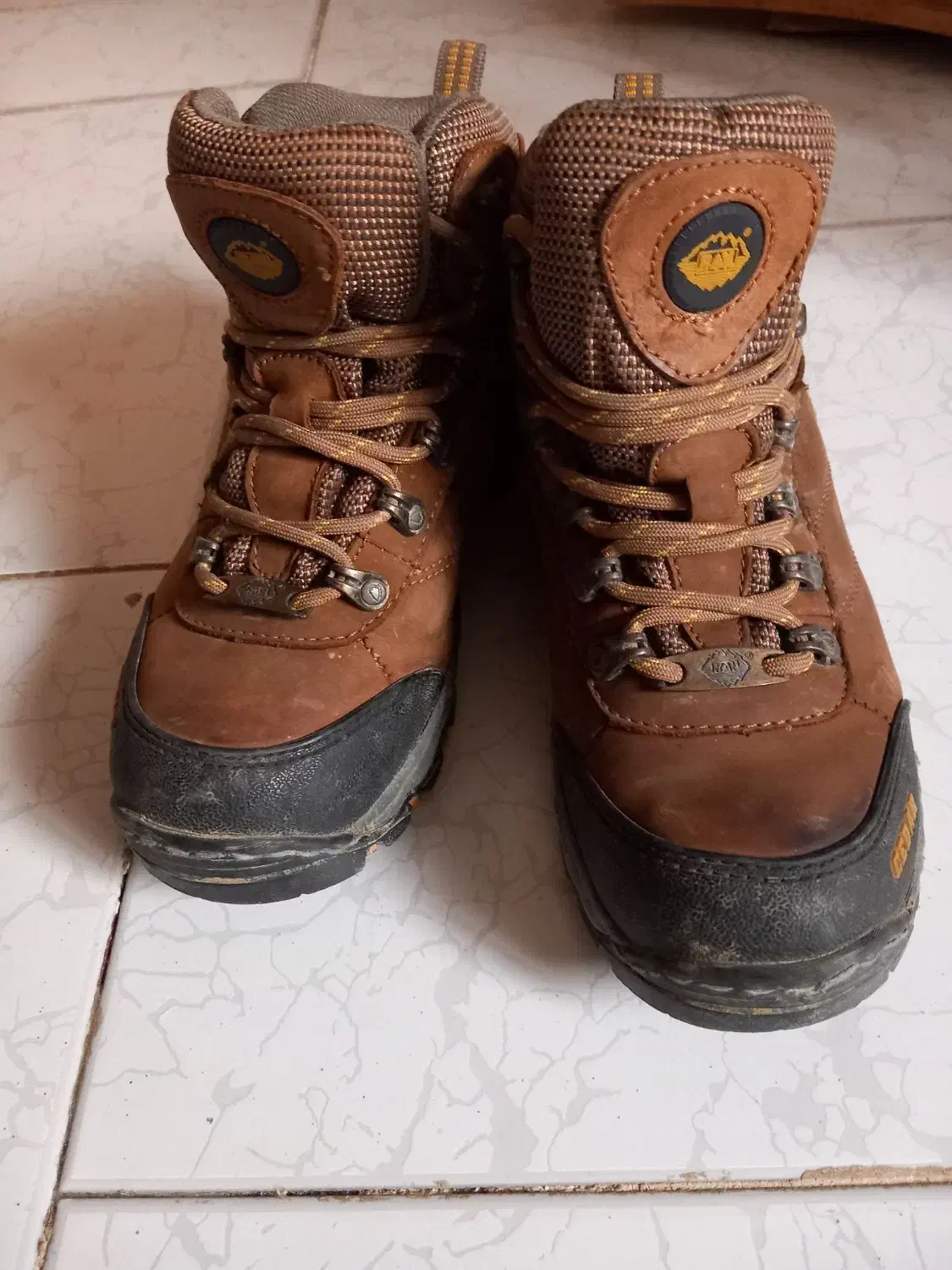 پوتین پسرانه درحدنو|کیف، کفش، کمربند|اسلام‌شهر, شهرک قائمیه|دیوار