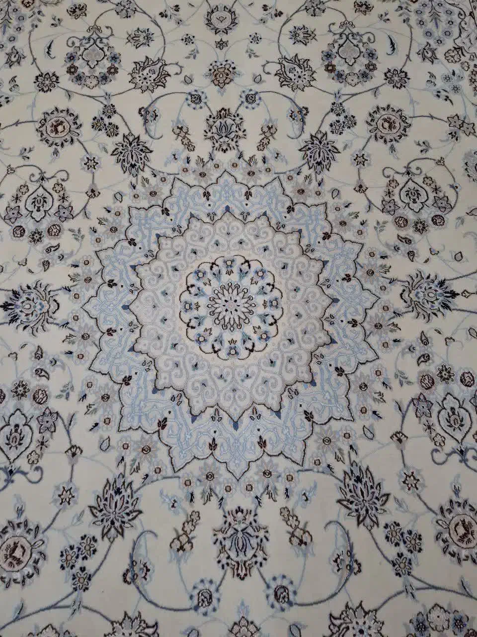 فرش دستبافت ۹متری|فرش|اصفهان, امامزاده اسماعیل|دیوار