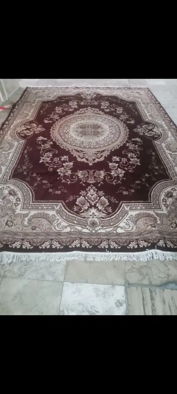 قالی نه متری|فرش|شاهینشهر, فردوسی|دیوار