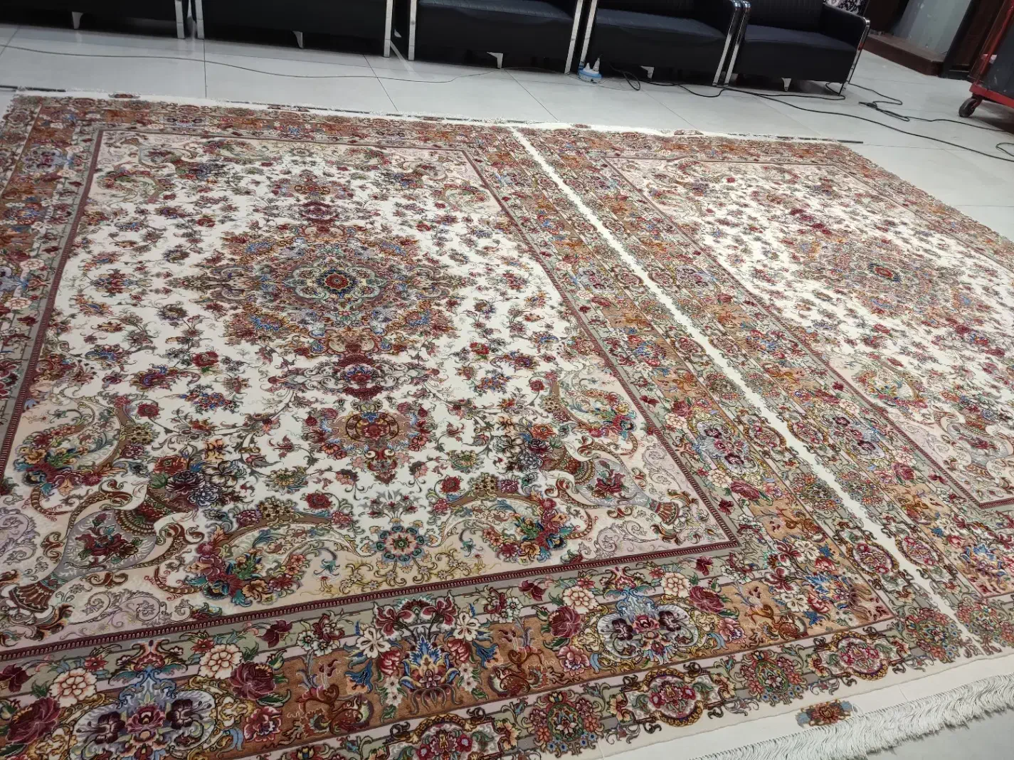 فرش دستبافت ۹متری چله ابریشم ۵۵رج خطیبی تبریز|فرش|قزوین, |دیوار