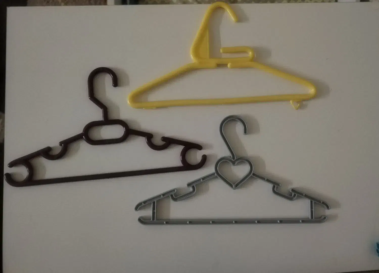 چوب لباسی بچه گانه|بندرخت و رخت‌آویز|اصفهان, خانه اصفهان|دیوار