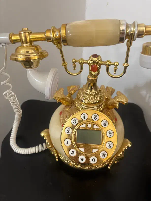 تلفن و میز تلفن|تلفن رومیزی|زنجان, |دیوار