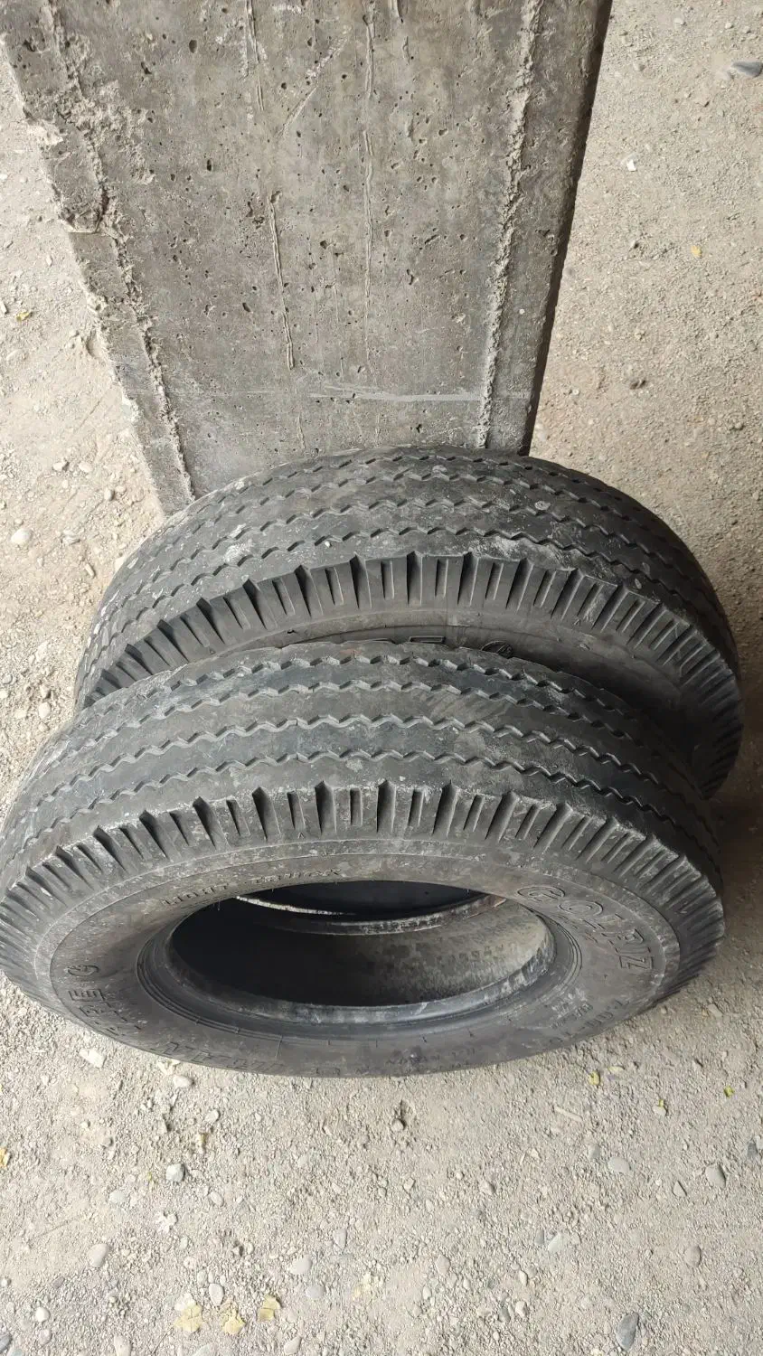 یک جفت لاستیک نیسان جلو|قطعات یدکی و لوازم جانبی|ماهدشت, |دیوار