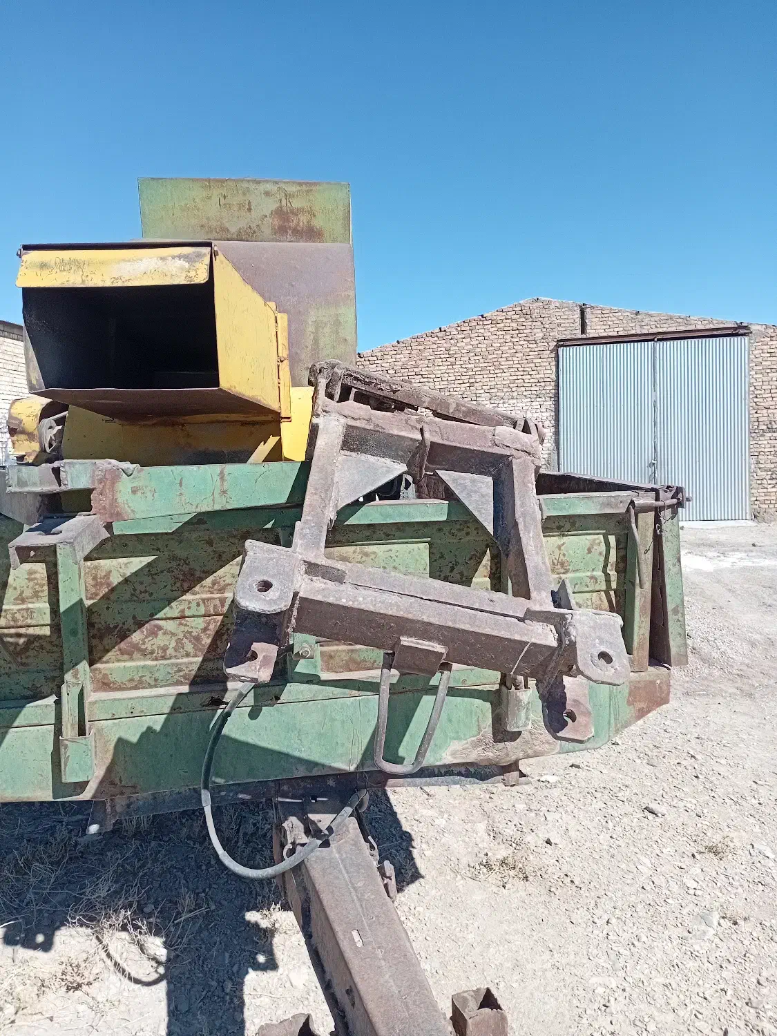 تراکتور  بیل لودری  و  بیل ز|خودرو سنگین|بیرجند, |دیوار