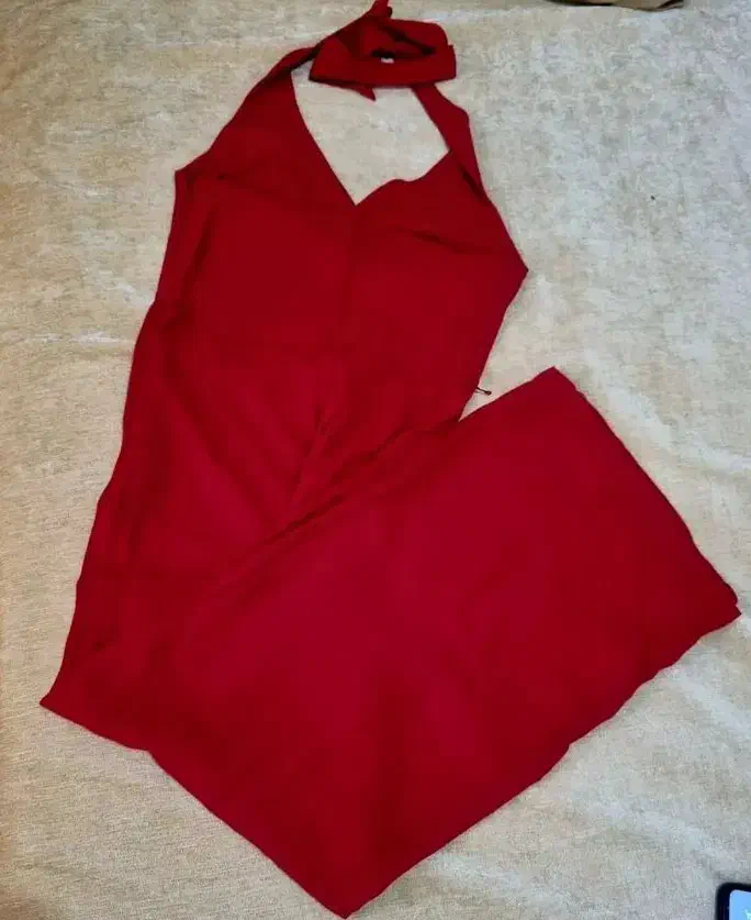 دو عدد اوورال سایز 36مشکی و قرمز|لباس|ماهدشت, |دیوار