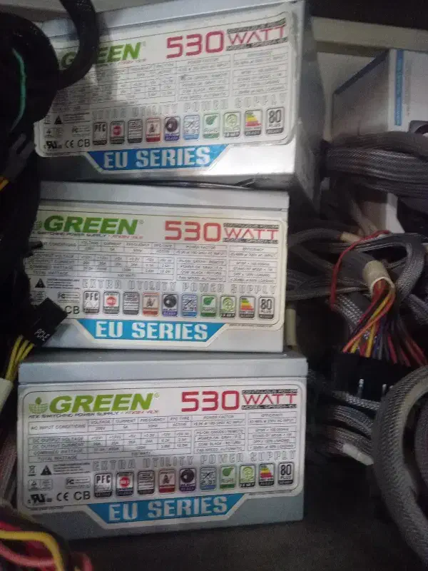 پاور ۸پین دار|قطعات و لوازم جانبی رایانه|ملارد, |دیوار