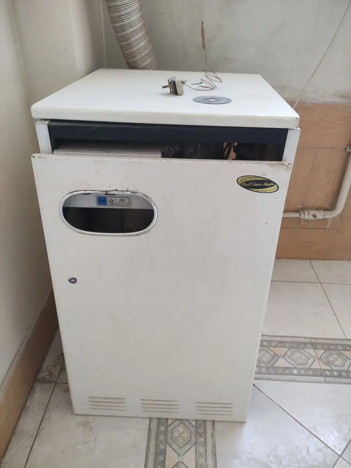 پکیج قدیمی|آبگرمکن، پکیج، شوفاژ|مشهد, تربیت (صدف)|دیوار