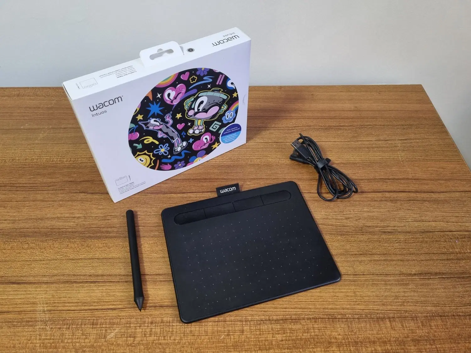 wacom intuos small|قطعات و لوازم جانبی رایانه|تهران, امیریه|دیوار