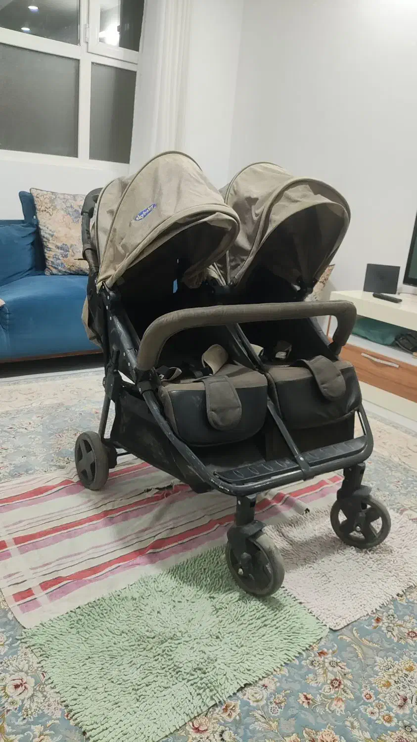 کالسکه دوقلو|کالسکه و لوازم جانبی|قم, صدوق|دیوار